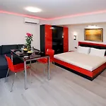 Deluxe 2 Center Burgas