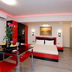 Deluxe 2 Center * Burgas