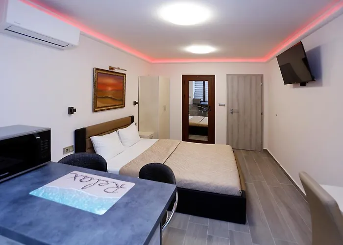 Deluxe 2 Center * Burgas Stad