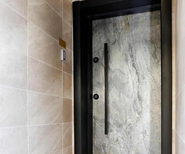 Deluxe 2 Center Appartamento Burgas