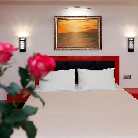 Deluxe 2 Center * Burgasz