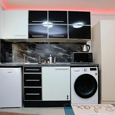 Deluxe 2 Center Burgaz